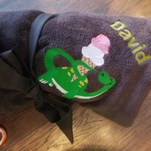 Custom embroidered throw blankets